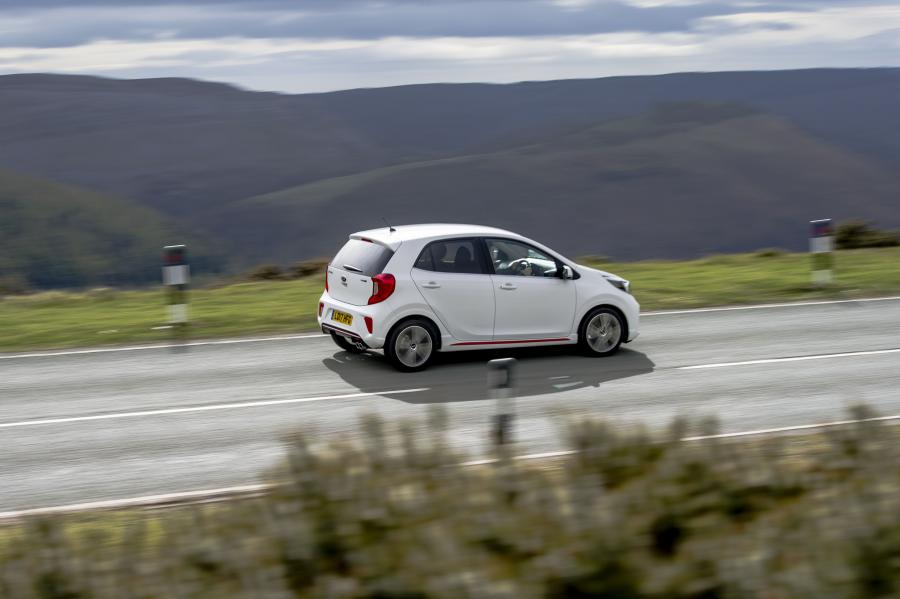  Kia Picanto GT Line 2017 года  (UK) (фото 34 из 92)
